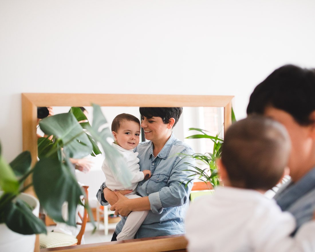 reportaje de fotos de familia y bebé madres en Bilbao Bizkaia