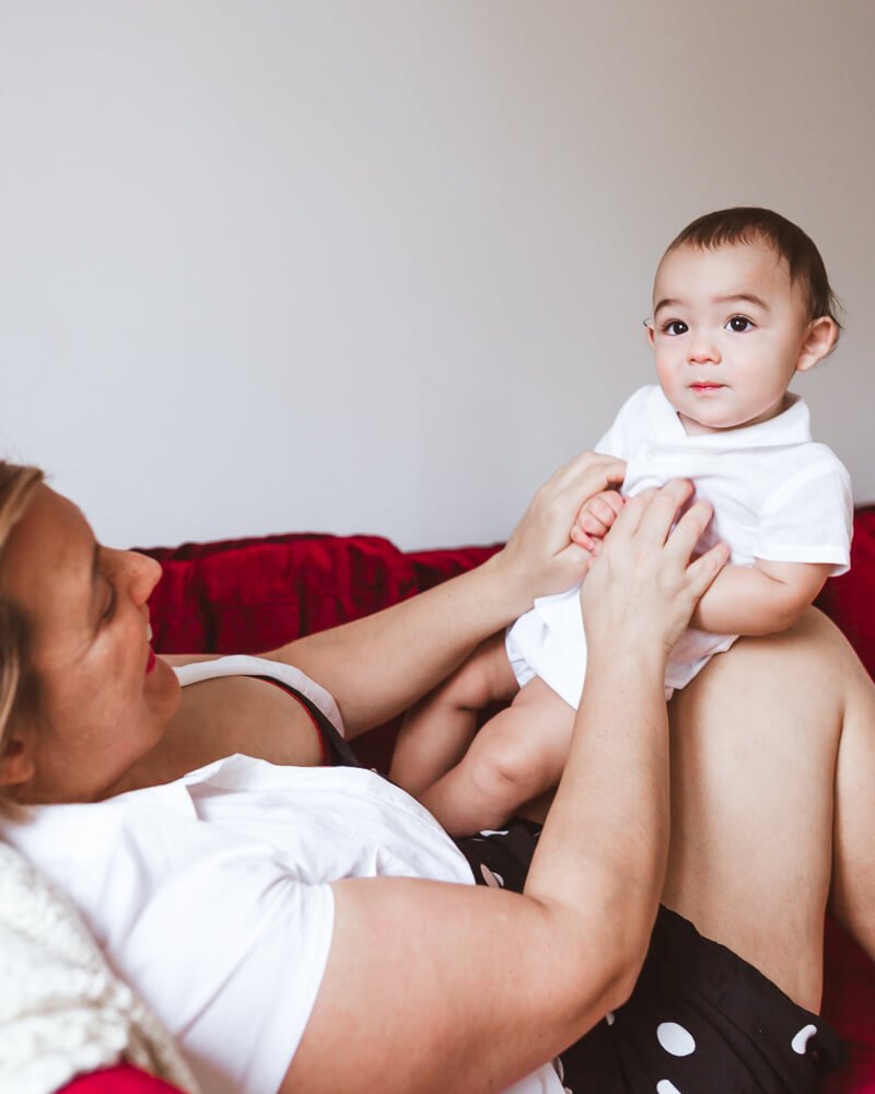 Reportaje de fotos de bebe en bilbao en casa bizkaia