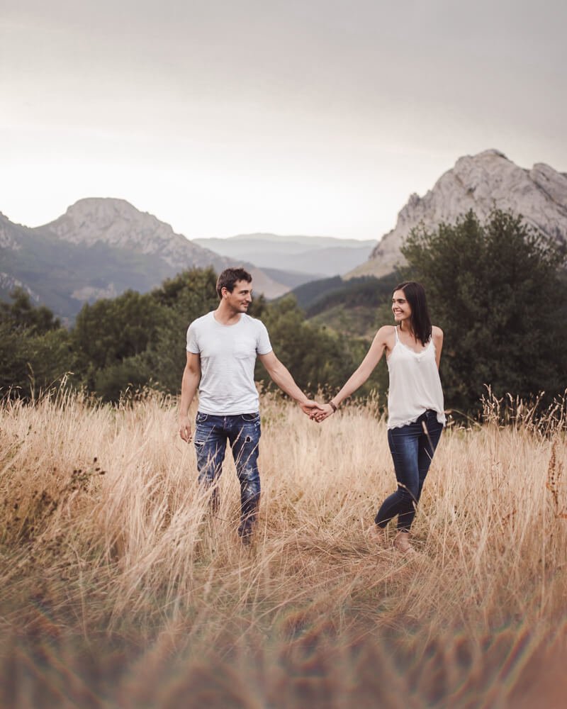 Sesión de pareja y preboda en exteriores Bilbao